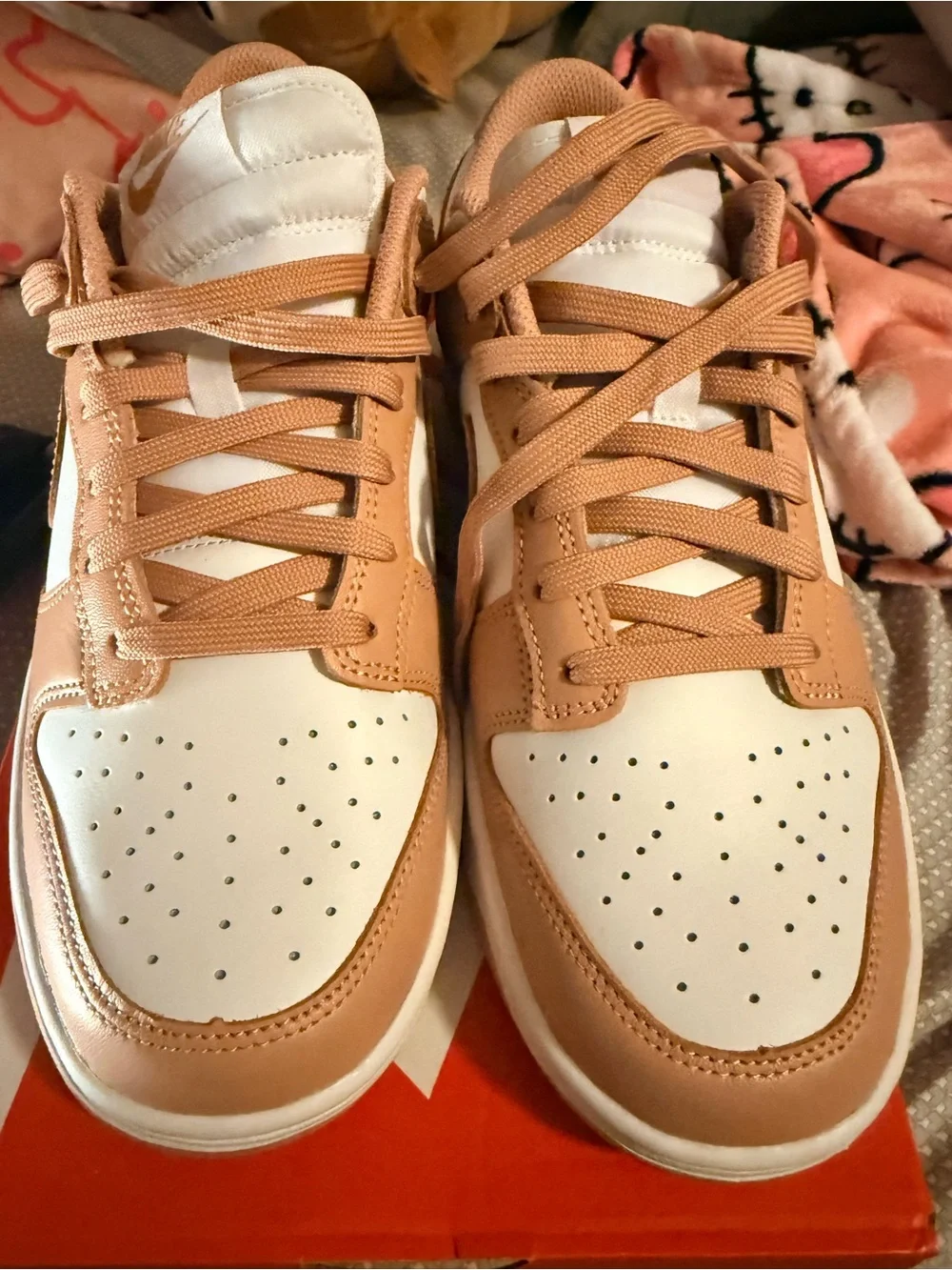 Nike Dunk low in color Rose Whisper